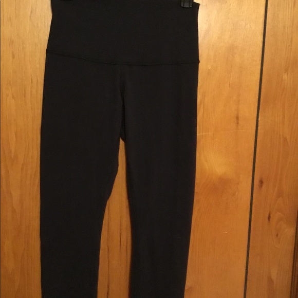 lululemon athletica Pants - Lululemon Capri legging